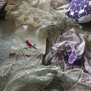 Lot of handmade dollies and scarf from the 1940s